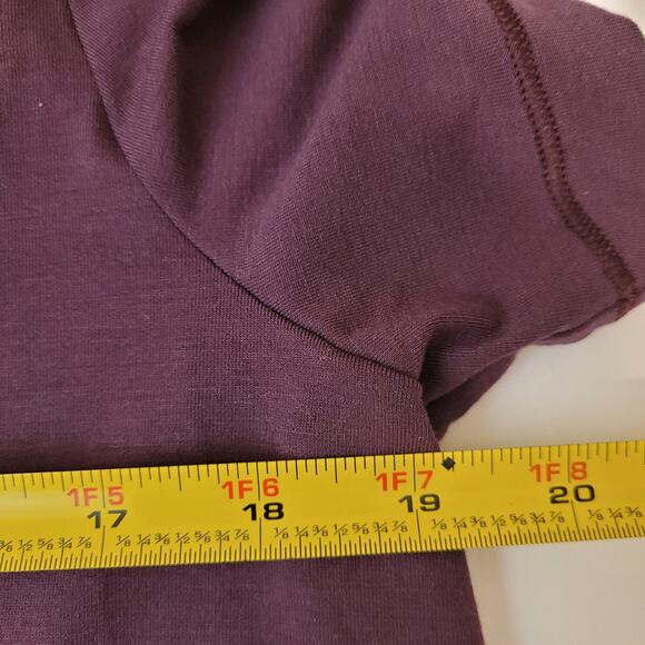 Athleta Purple V-Neck Tee Size Large Lightweight Stretch Soft Top Athleisure - Picture 4 of 5